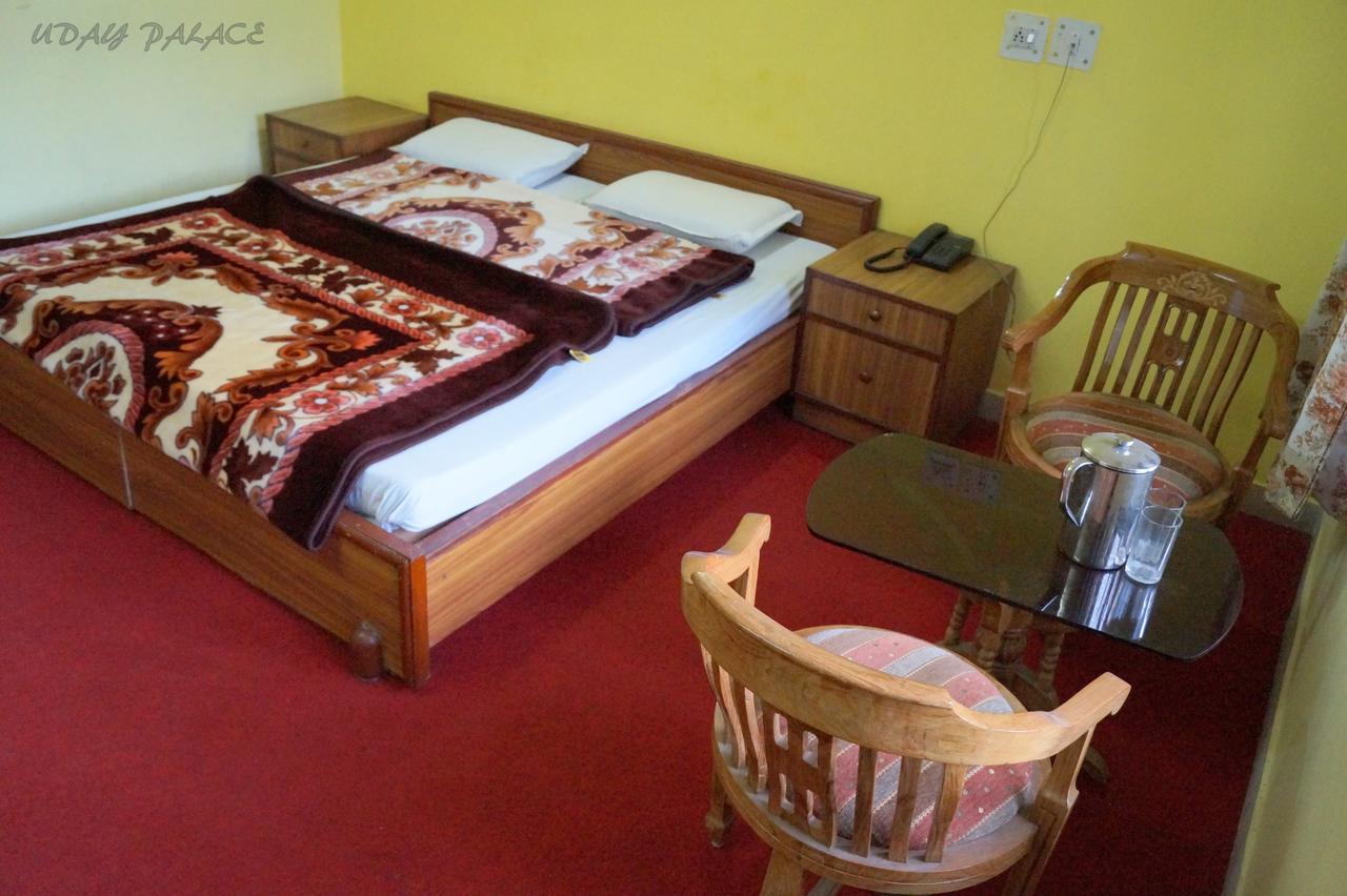 Hotel Uday Palace Pipalkoti エクステリア 写真
