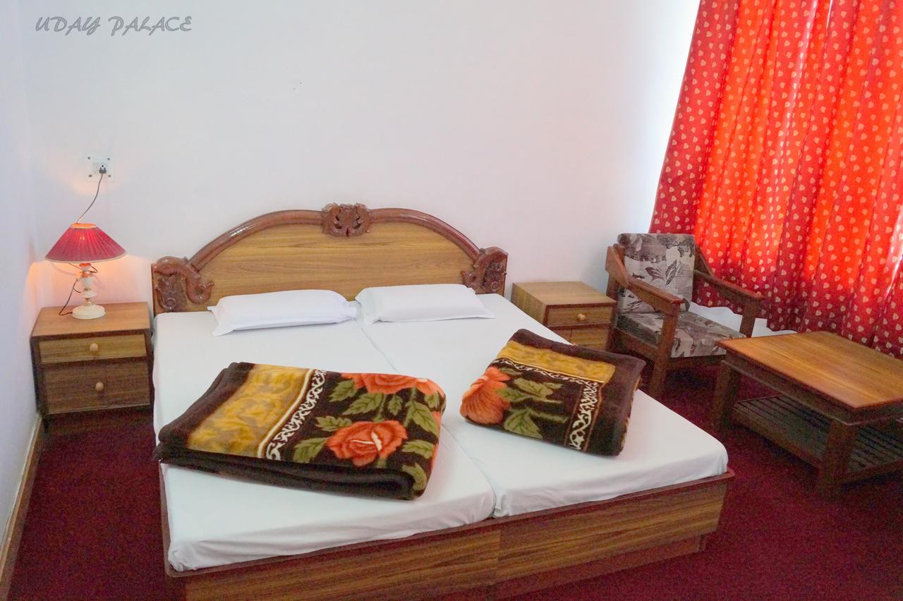 Hotel Uday Palace Pipalkoti エクステリア 写真