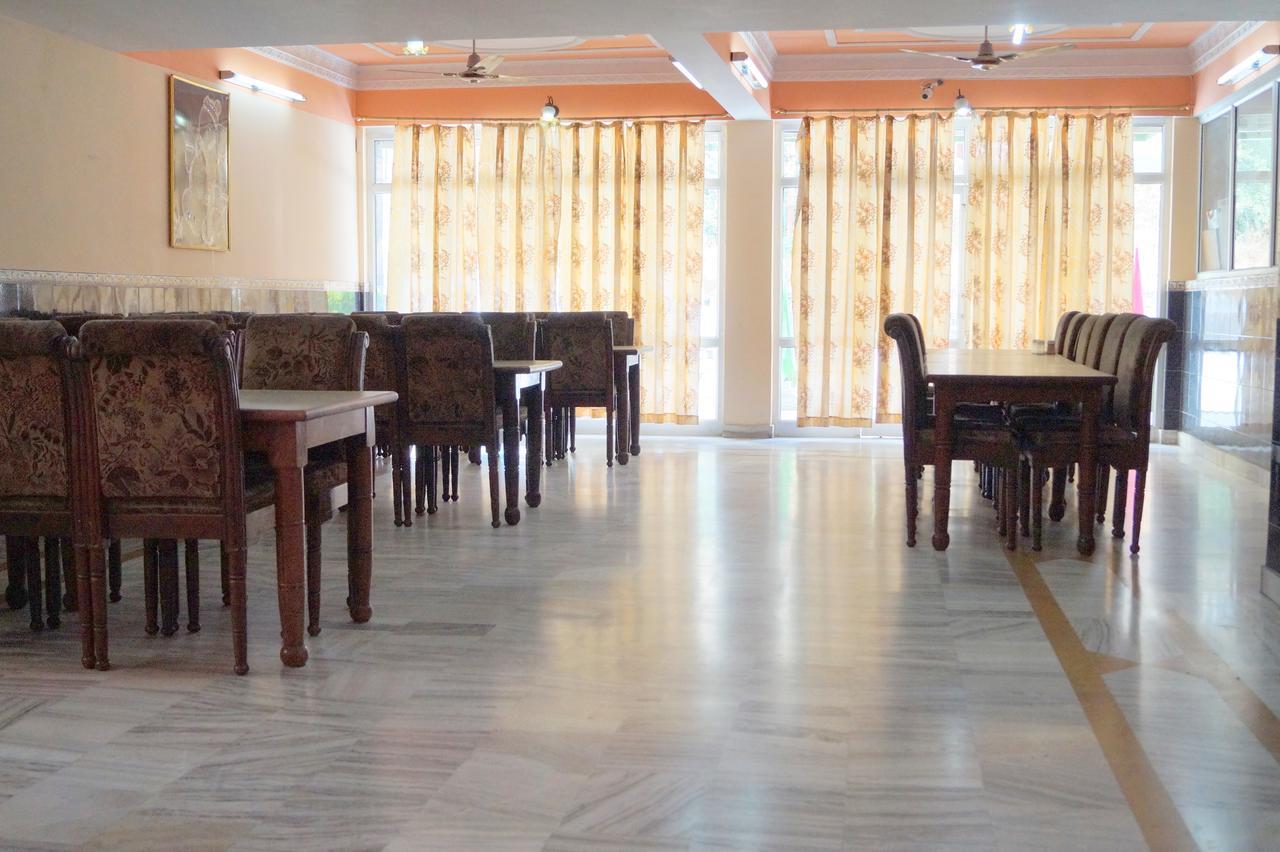 Hotel Uday Palace Pipalkoti エクステリア 写真