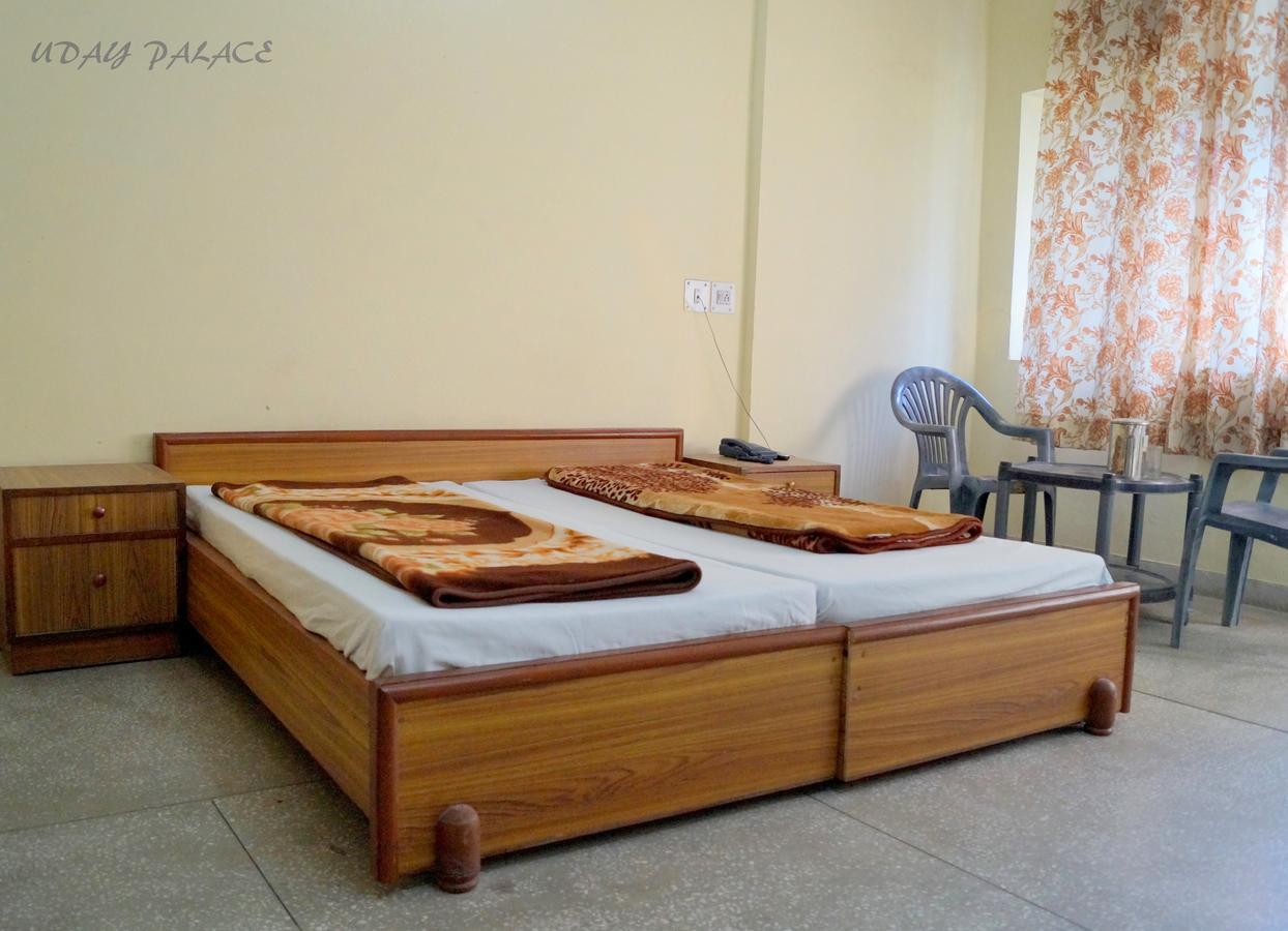 Hotel Uday Palace Pipalkoti エクステリア 写真