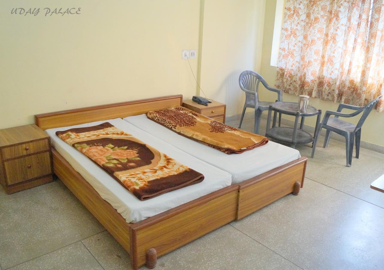 Hotel Uday Palace Pipalkoti エクステリア 写真