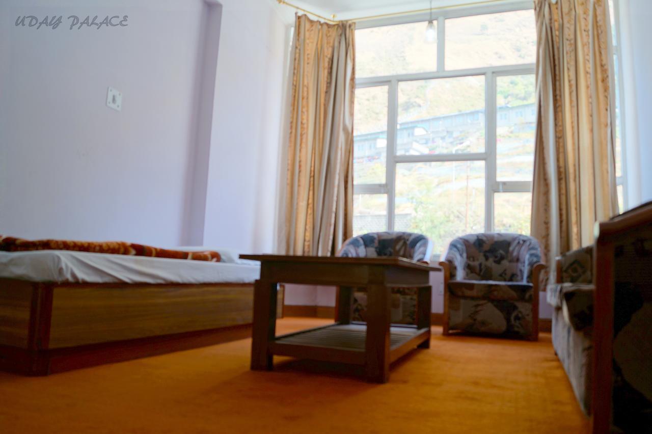 Hotel Uday Palace Pipalkoti エクステリア 写真