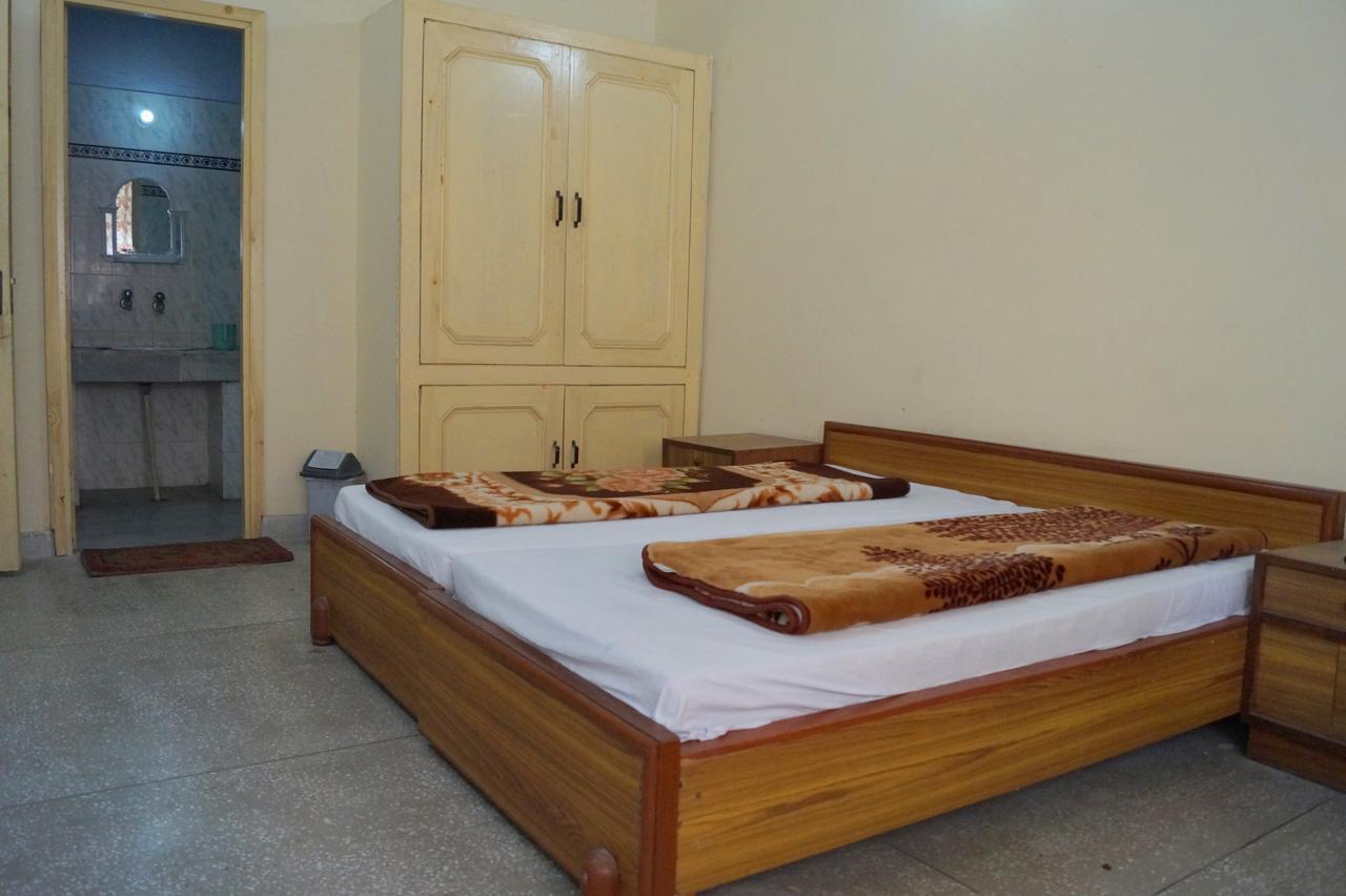 Hotel Uday Palace Pipalkoti エクステリア 写真